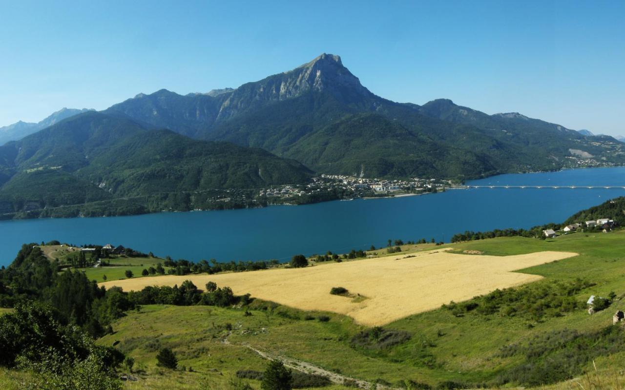 les Jéhans Châteauroux-les-Alpes Extérieur photo